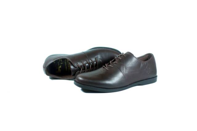 SEPATU KANTOR KULIT ASLI WOLF MALAMUT LOW BROWN