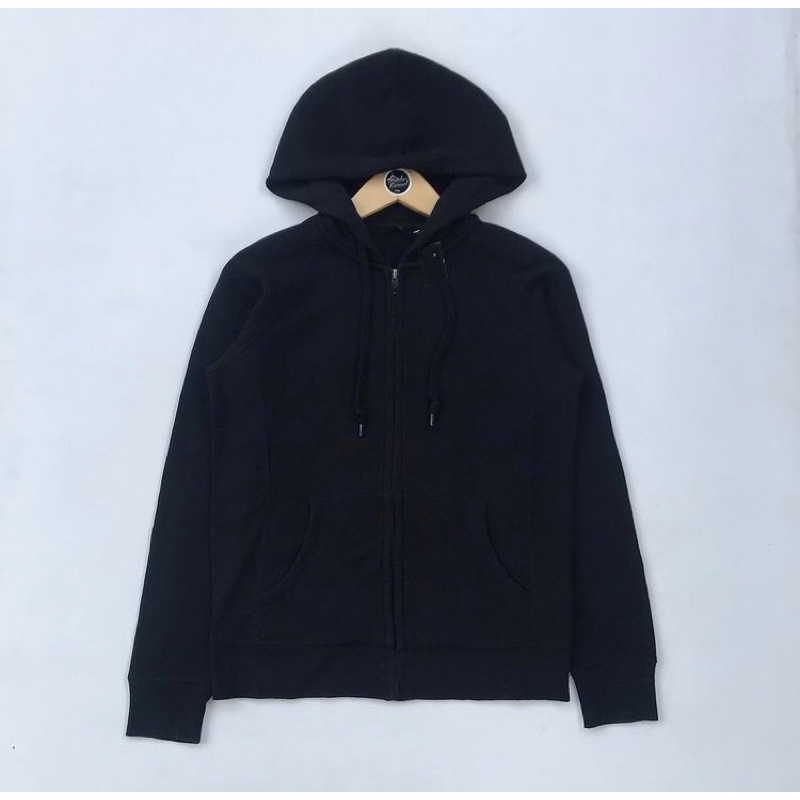 ZIP HOODIE UNIQLO HITAM