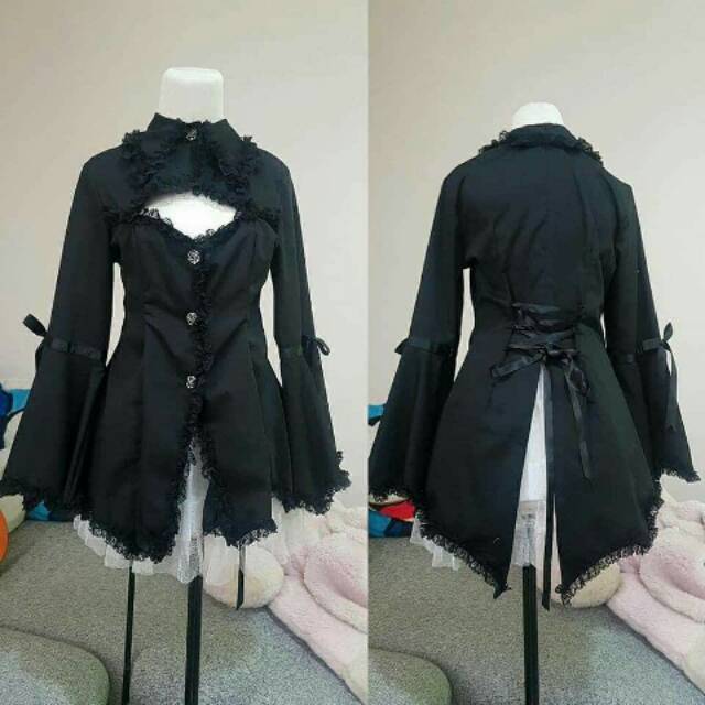 Bodyline gothic top