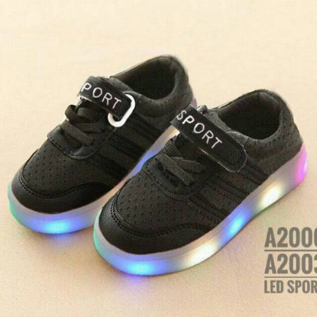 Sepatu led hitam sport tali variasi kretekan