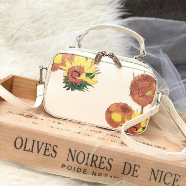 TAS CHARLES N KEITH VAN GOGH BOX