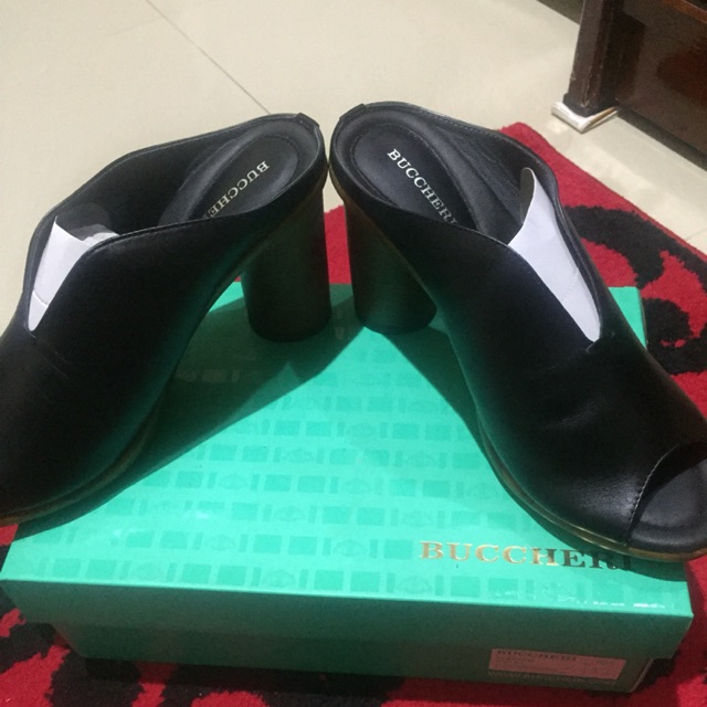 Sandal sepatu BUCCHERI size 39 baru
