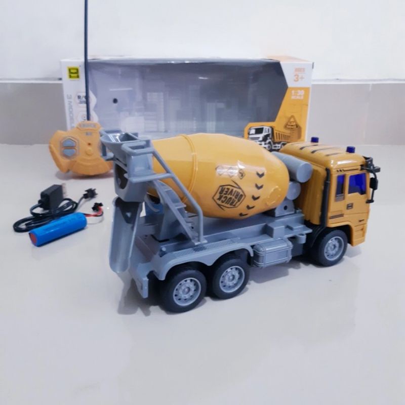 RC TRUK MOLEN REMOT CONTROL BATRE CAS - MAINAN MOBIL TRUCK MIXER ANAK REMOT KONTROL BATERAI CHARGE