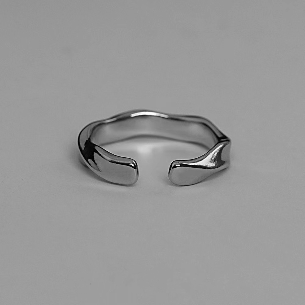 Cincin Mobius Model Terbuka Adjustable Warna Silver