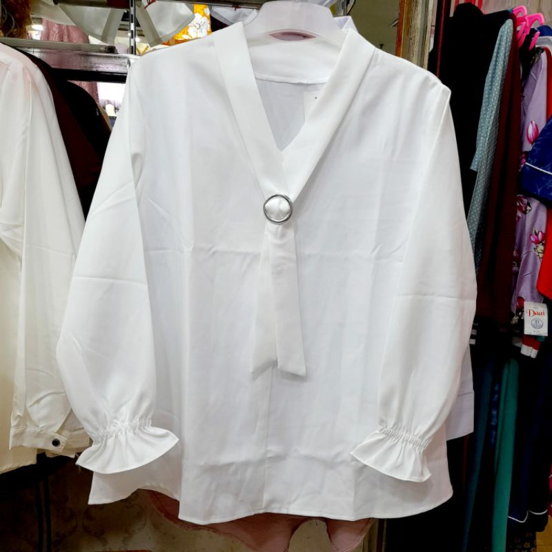 blus putih wanita lengan panjang