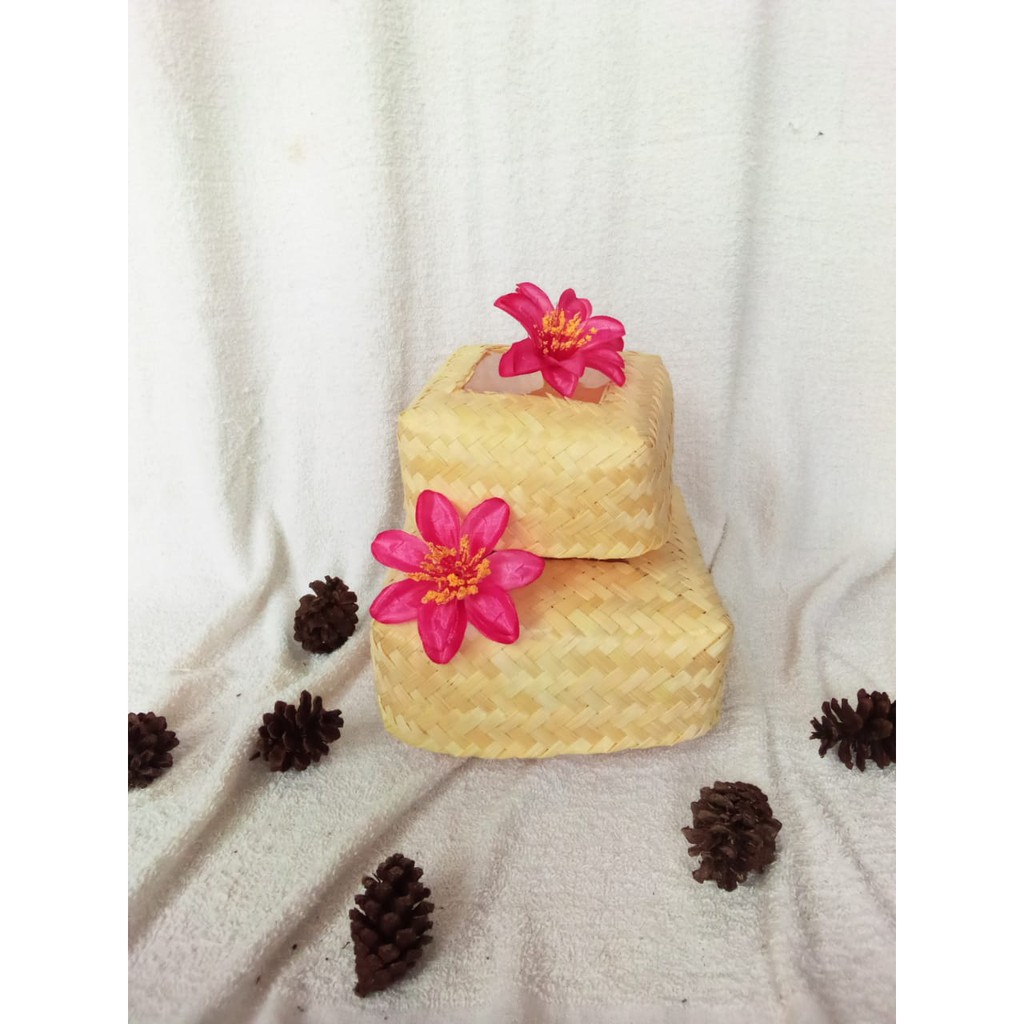 Premium Product Best Quality Besek Bambu Hampers Bambu Kotak Bambu Mika Isi 2 ( Sedang, Kecil ) Unik