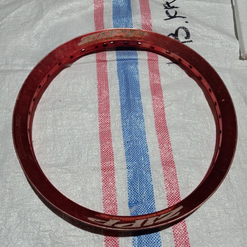 velg pelek lingkaran alumunium lawas merk Zipp racing worldchampionchip 2009 nos France UK 1.40/17
