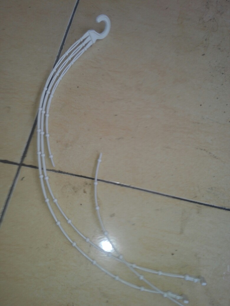 Pot Bunga Gantung Shallom Putih 25cm