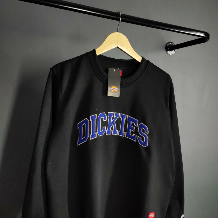 Sweater Basic Crewneck Dickies 1992 Pria Wanita Logo Bordir / Cn Dickies Hitam / Crewneck Dickies Oversize / Sweater Dickies / Hoodie Dickies / Cn Dikis / Crewneck Unisex / Crewneck Putih / Crunek /Crewneck Polos / Crewneck Cowok / Baju Switer