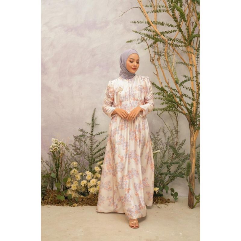 SALE NEW Quinn Dress colour Creme Vanilla size L  by Wearing Klamby