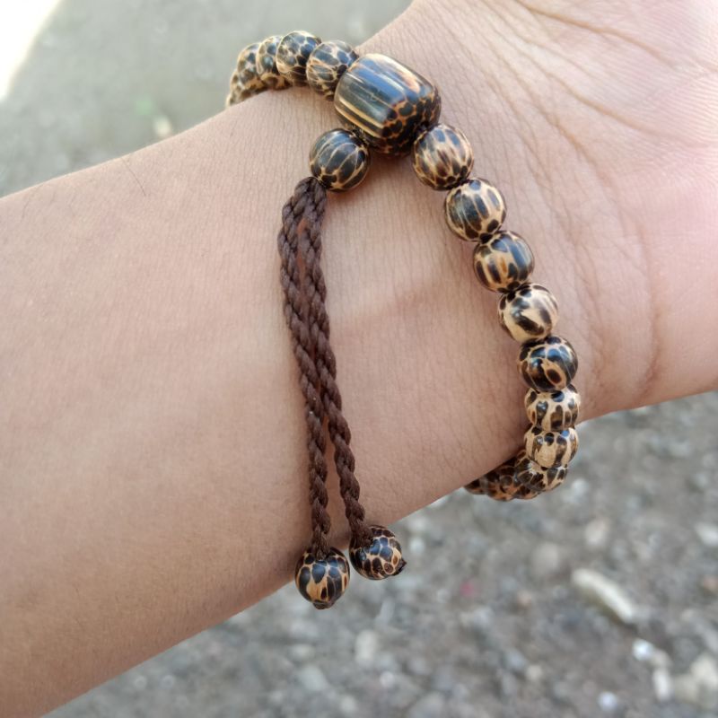 Gelang Cantik Pria Wanita Kayu Liwung Macan Asli