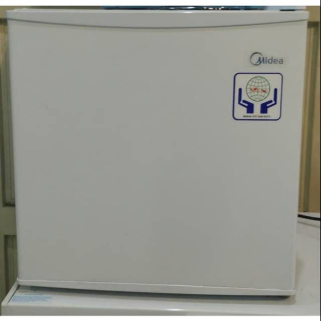 Kulkas Mini Bar Midea HS-65L