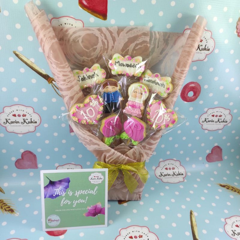 

HAND BUKET KUKIS ANNIVERSARY ISI 9 PCS