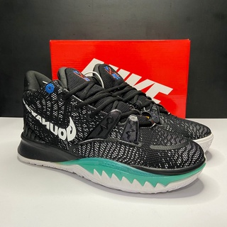 kyrie flytrap size 7