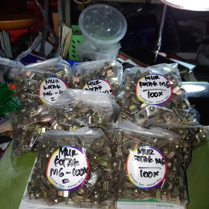 ~~~] cage nut M6 + baut