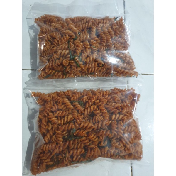 

Makaroni Uril bisa plus daun jeruk 500 Gram