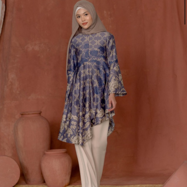 Flores Tunic In Cloudy By Wearing Klamby size XS