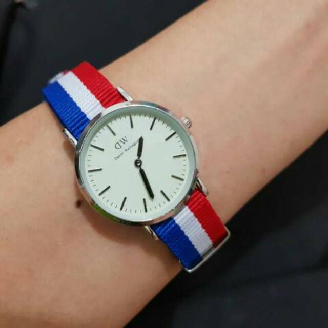 Jam tangan wanita daniel wellington
