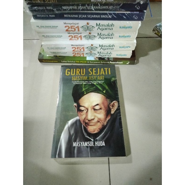 buku original - guru sejati Hasyim Asy'ari oleh masamsul huda