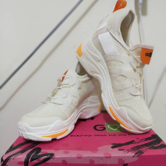 PL Sepatu Gosh 5851 - 313