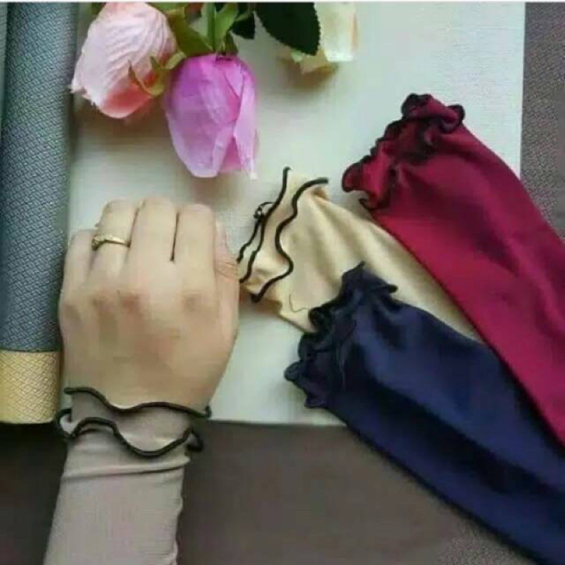 Manset Tangan Hand Socks Curly Hijab