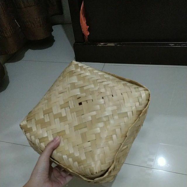 (b2001) Sepasang Besek Natural 20 X 20 X 8 Cm Anyaman Bambu Natural Besek Bambu Murah Nasi Box
