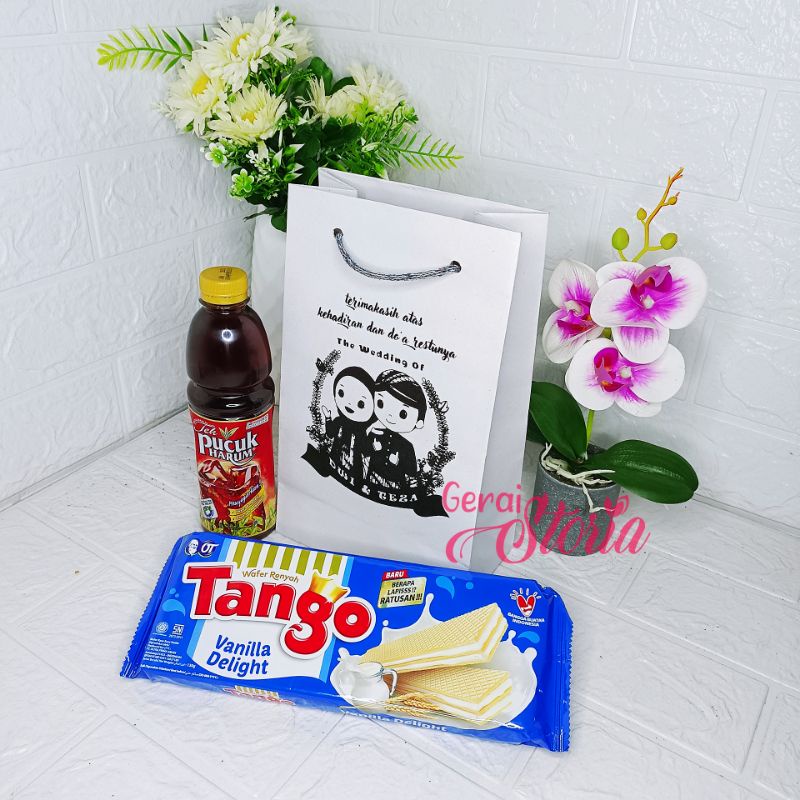 

paperbag wafer putih free sablon ukuran 15x8x25 / paper bag wafer / paperbag custom sablon