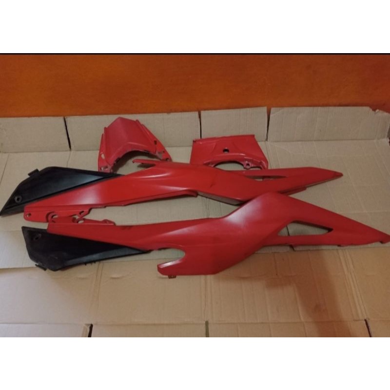 Cover body koper bodi belakang CBR 150 led original copotan