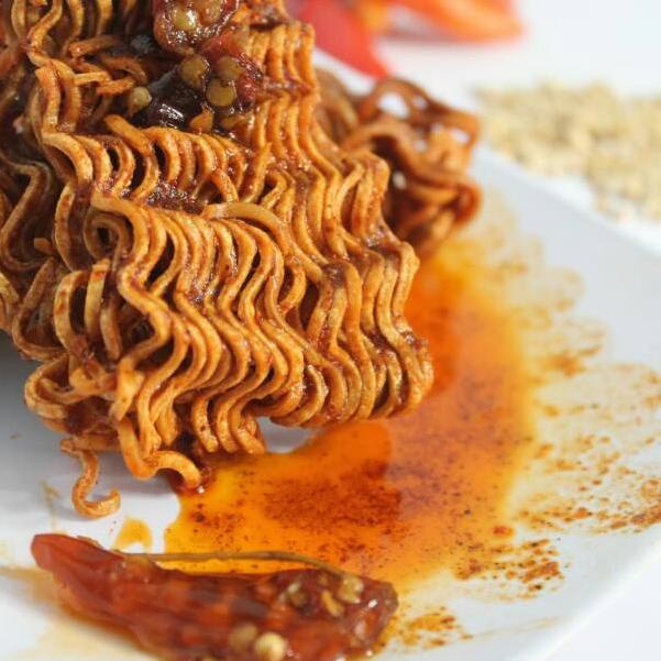 

✩ MIE KERITING BUMBU BASAH NO 1 DI MALANG // PELOPOR MAKARONI BASAH // MIE KRITING PEDES CAPEDAS MALANG 200gr あ