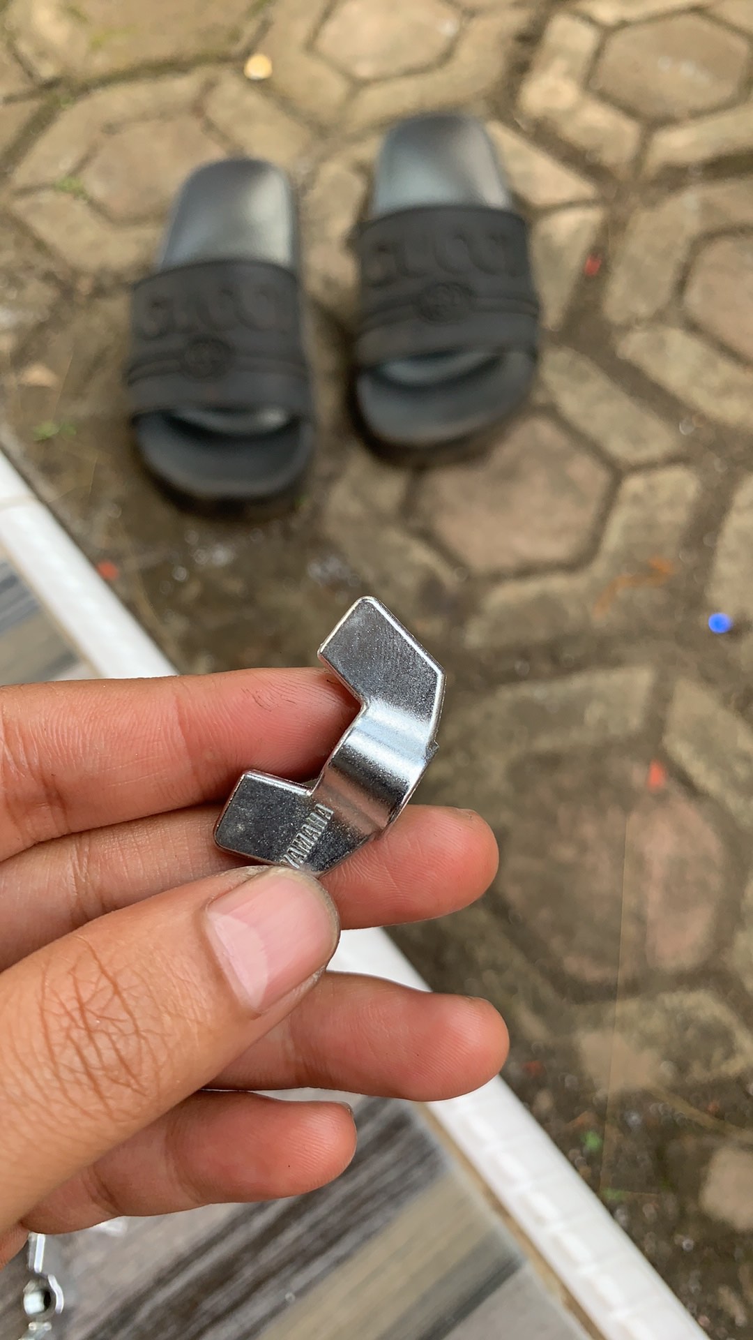 Mur Kupu Kupu 8mm Baut 12