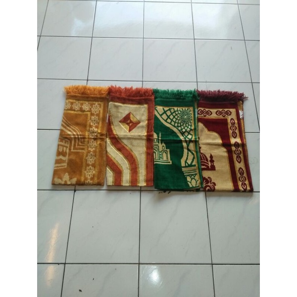 Sajadah Turkiye Bludru Midi/Tanggung Sajadah Grosir Souvenir