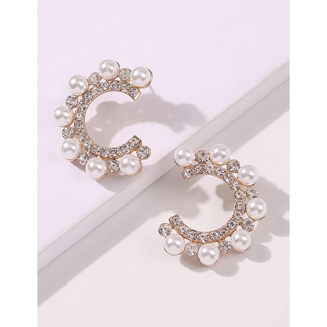 LRC Anting Tusuk Fashion Golden C-shaped Diamond Pearl Alloy Earrings K70700