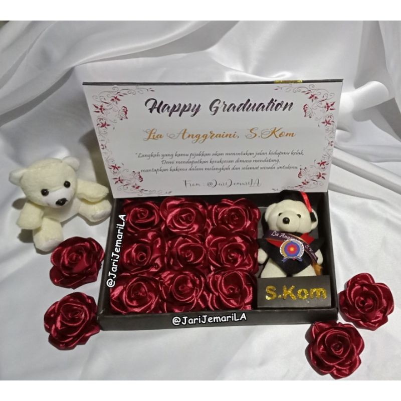 bunga box, flower in box, bunga wisuda, kado wisuda, buket bunga wisuda, boneka wisuda custom