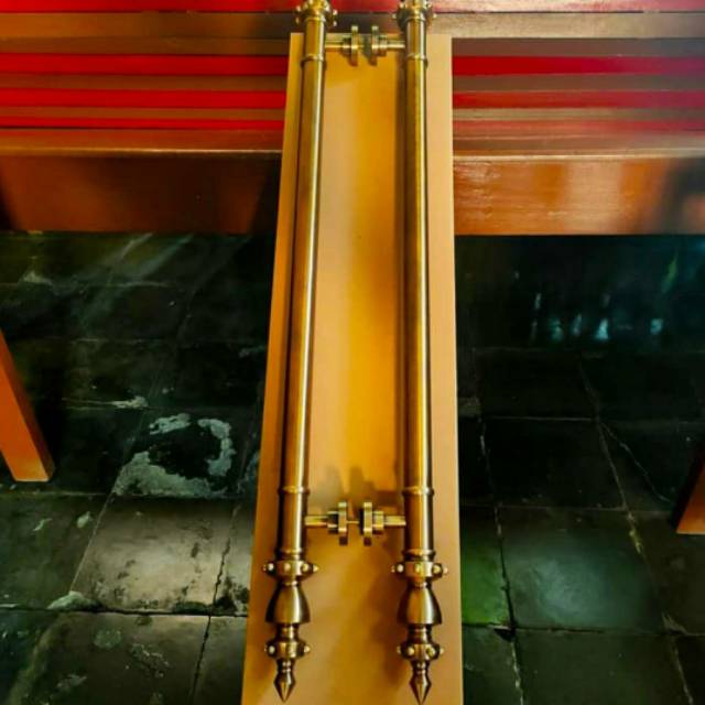 HANDLE PINTU ANTIQ KUNINGAN MOTIF GOTRI AB