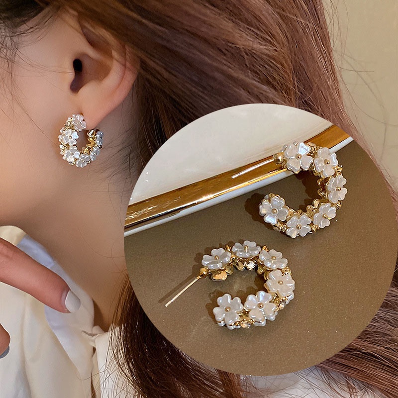 Anting Mutiara Berlian Imitasi Bentuk Bunga Gaya Korea