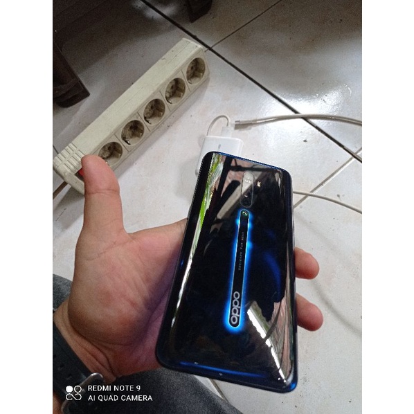 Oppo Reno 2 sirip hiu
