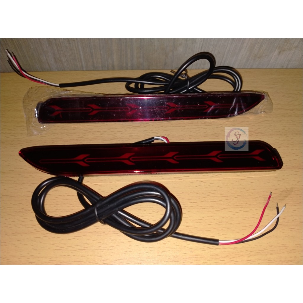 Lampu Belakang Reflektor All New Innova