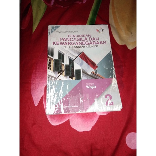

PRELOVED ERLANGGA PPKN KELAS 11