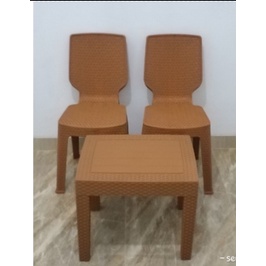 SET KURSI + MEJA TERAS PLASTIK / KURSI + MEJA TAMU PLASTIK ROTAN TABITHA