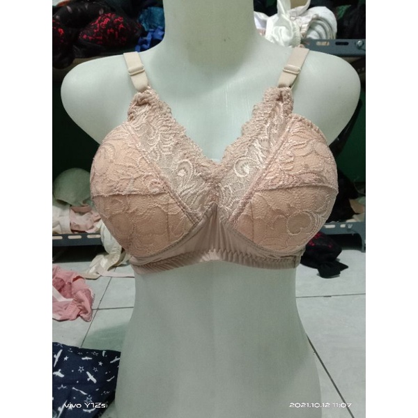 Bra busa tipis UK 40 jumbo