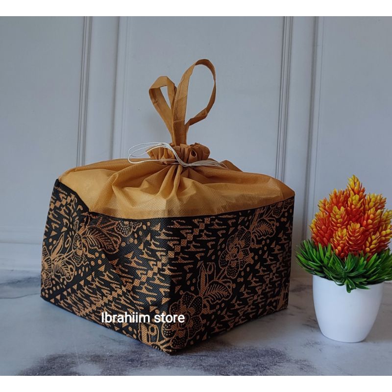 TERLARIS TAS HAJATAN SERUT BATIK UKURAN  22x22 TAS HAJATAN MURAH TAS BERKAT BATIK MURAH