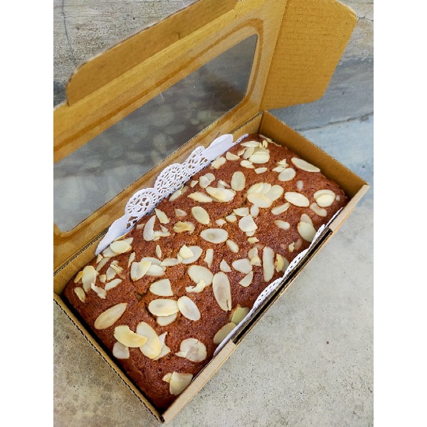 Banana Cake Almond
