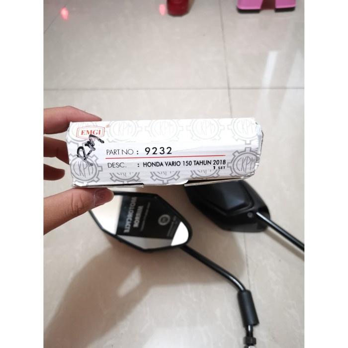 mobil-spion- kaca spion vario 150 2018 2019 terbaru model ori kaca cembung asli emg -spion-mobil.