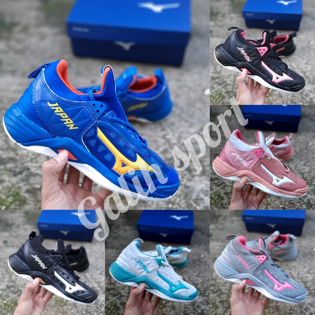 Jual Sepatu Voli Volly Mizuno Momentum Japan Sepatu Olahraga Mizuno Wave Momentum Cod Sepatu Wanita Pria Shopee Indonesia