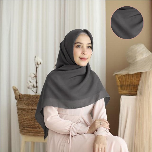 Hijab Segiempat Polycotton 115 x 115 Warna Part 1 Bella Square-DARK GREY