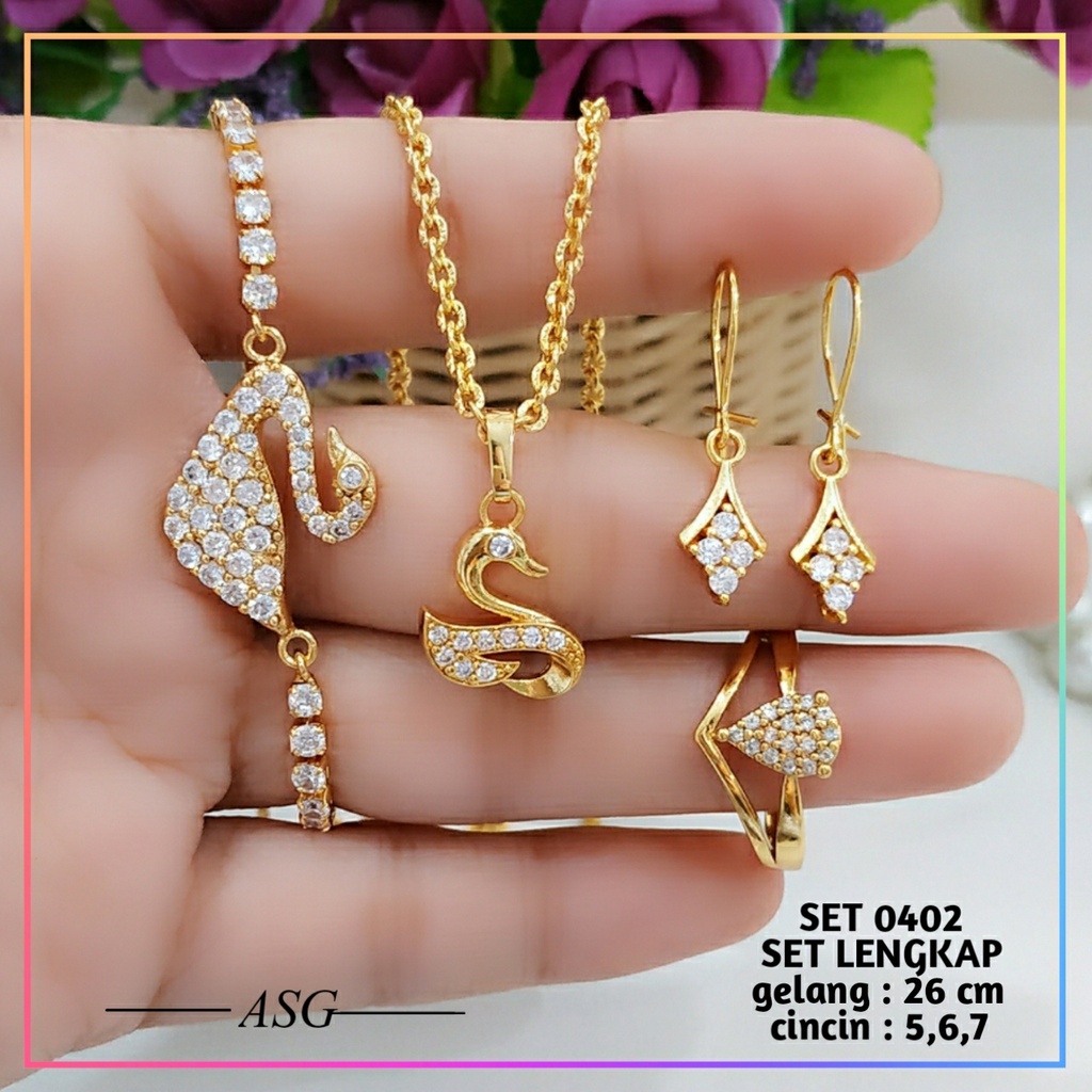 Set Perhiasan Xuping Satu Set Dewasa Angsa Permata Zirkon Lapis Emas Gold  (gelang + kalung + cincin + anting) 0402