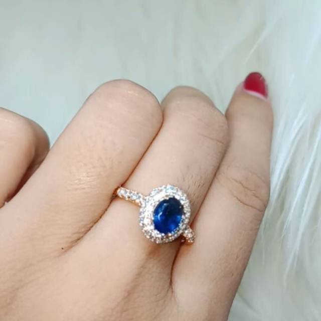 Cincin Blue zircon