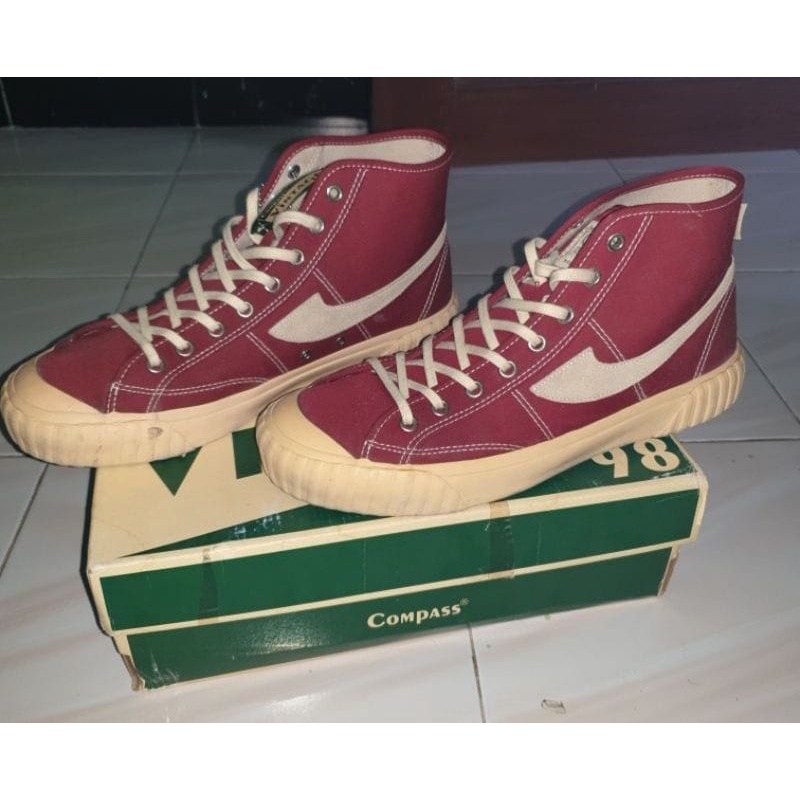 Sepatu Compass Vintage Original (Second) Size 42