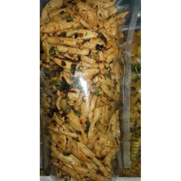 

POPULER!!!! Basreng pedas daun jeruk/original daun jeruk