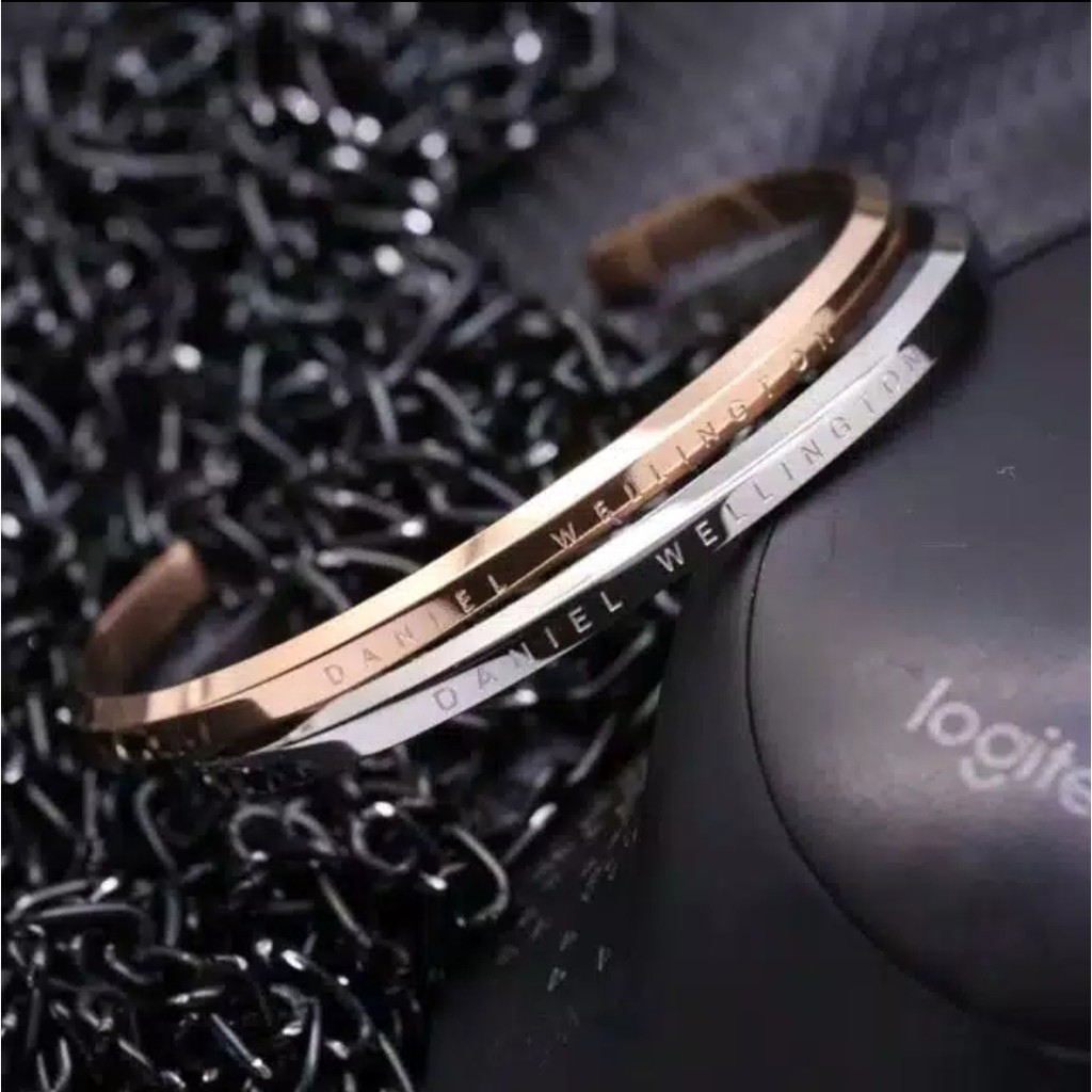 Gelang  Classic Untik Tersedia Warna Rose Gold, Gold, dan Silver